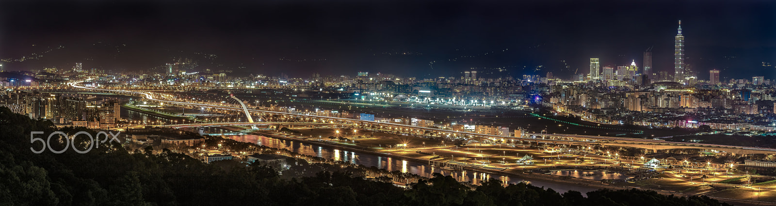 Canon EF 70-200mm F4L IS USM sample photo. 台北夜色 photography