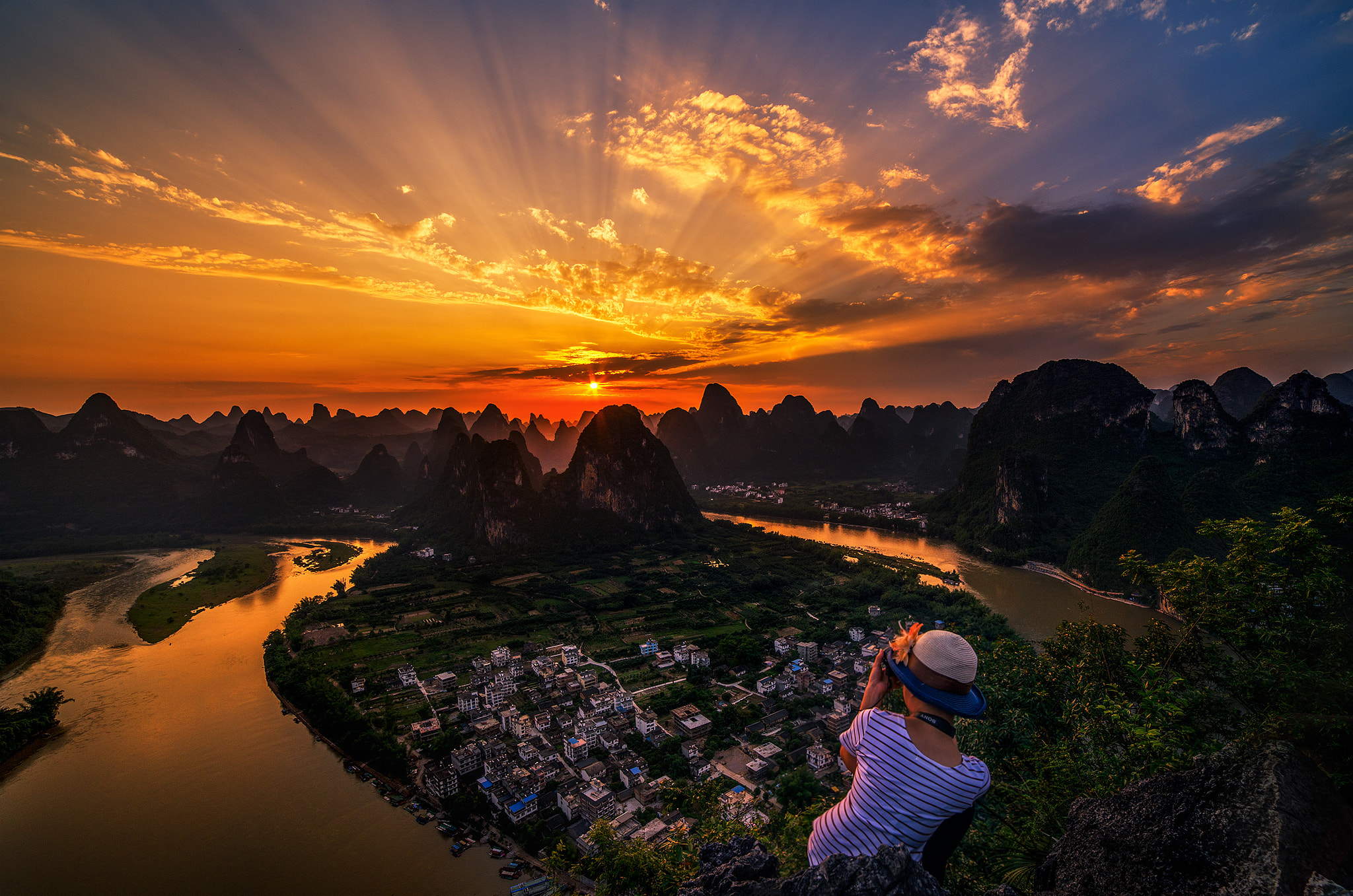Samyang 14mm F2.8 ED AS IF UMC sample photo. 老寨山 photography