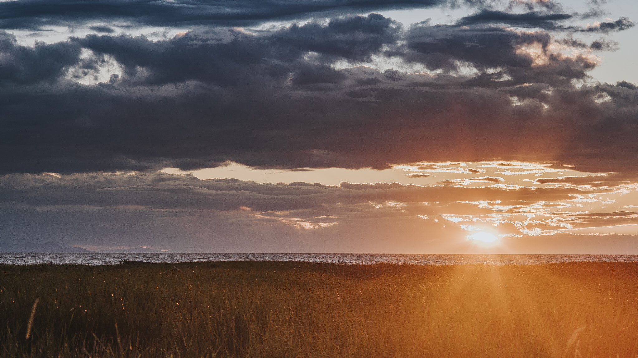 Sony a7S II + Sony 70-400mm F4-5.6 G SSM sample photo. West richmond sunset photography