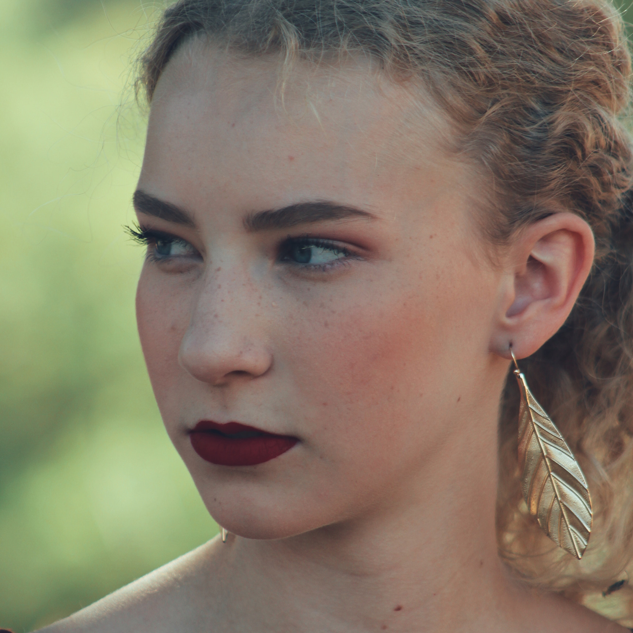 Canon EF75-300mm f/4-5.6 sample photo. Elegance photography