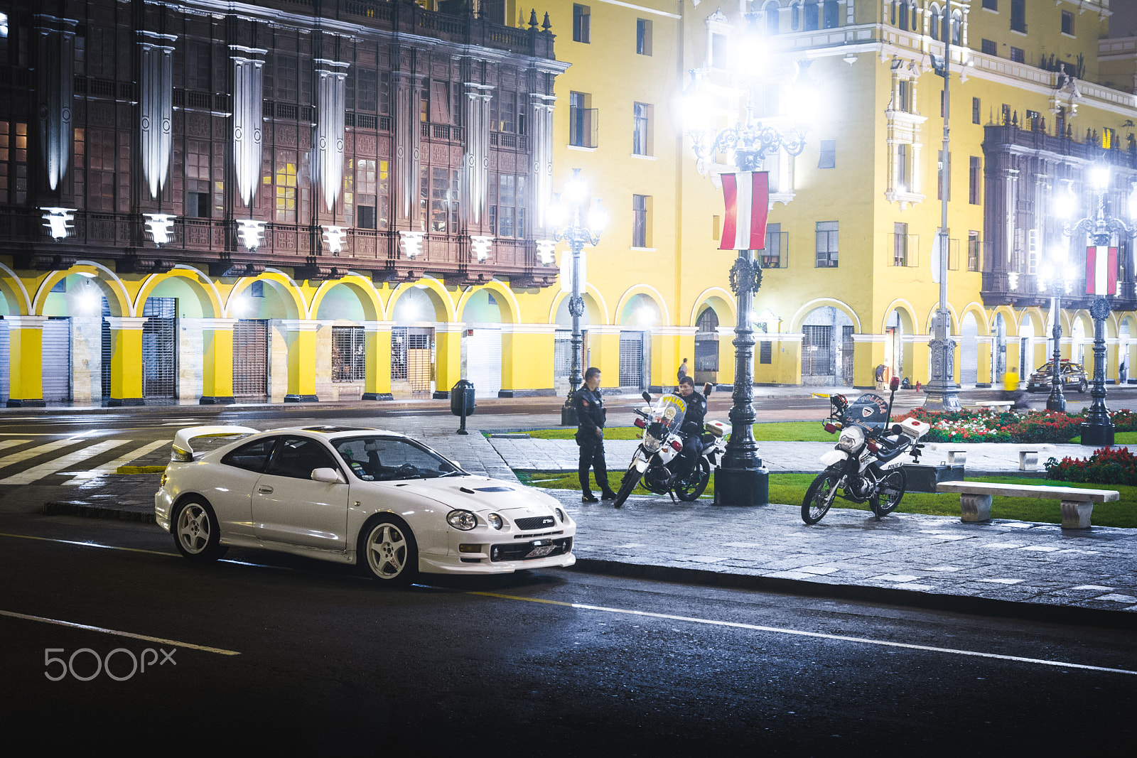 AF Zoom-Nikkor 28-80mm f/3.3-5.6G sample photo. Nissan gt-r r32 vs toyota celica gt4. photography