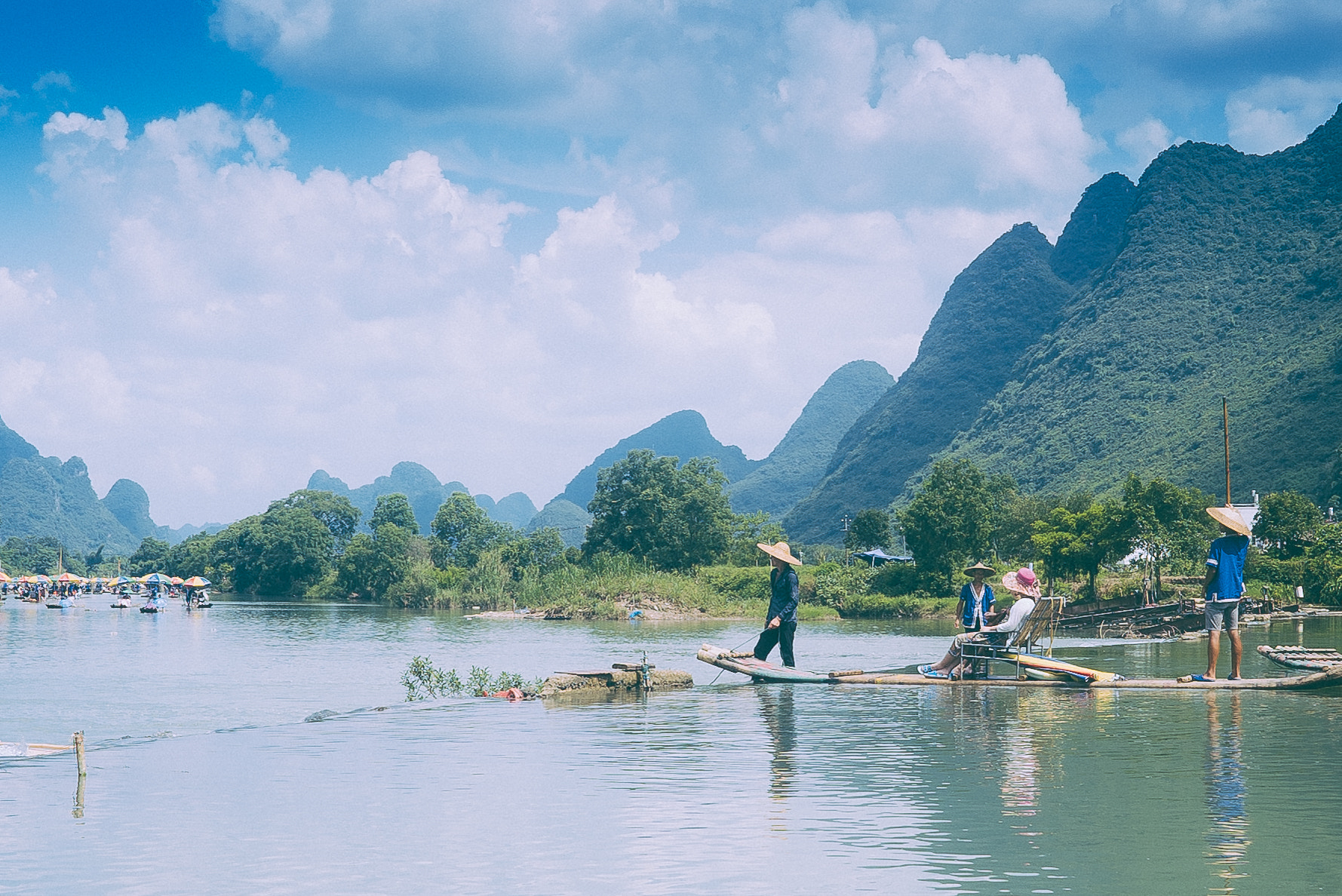 Sony FE 28mm F2 sample photo. River photography