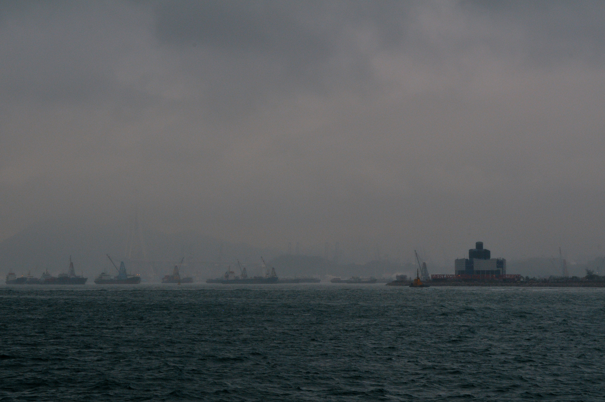 Sigma 24-70mm F2.8 EX DG Macro sample photo. Hong-kong-bay.jpg photography