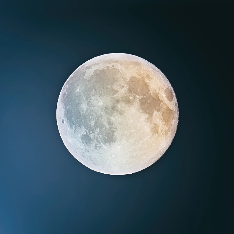 Canon EF 70-200mm F2.8L IS II USM sample photo. Blue moon photography
