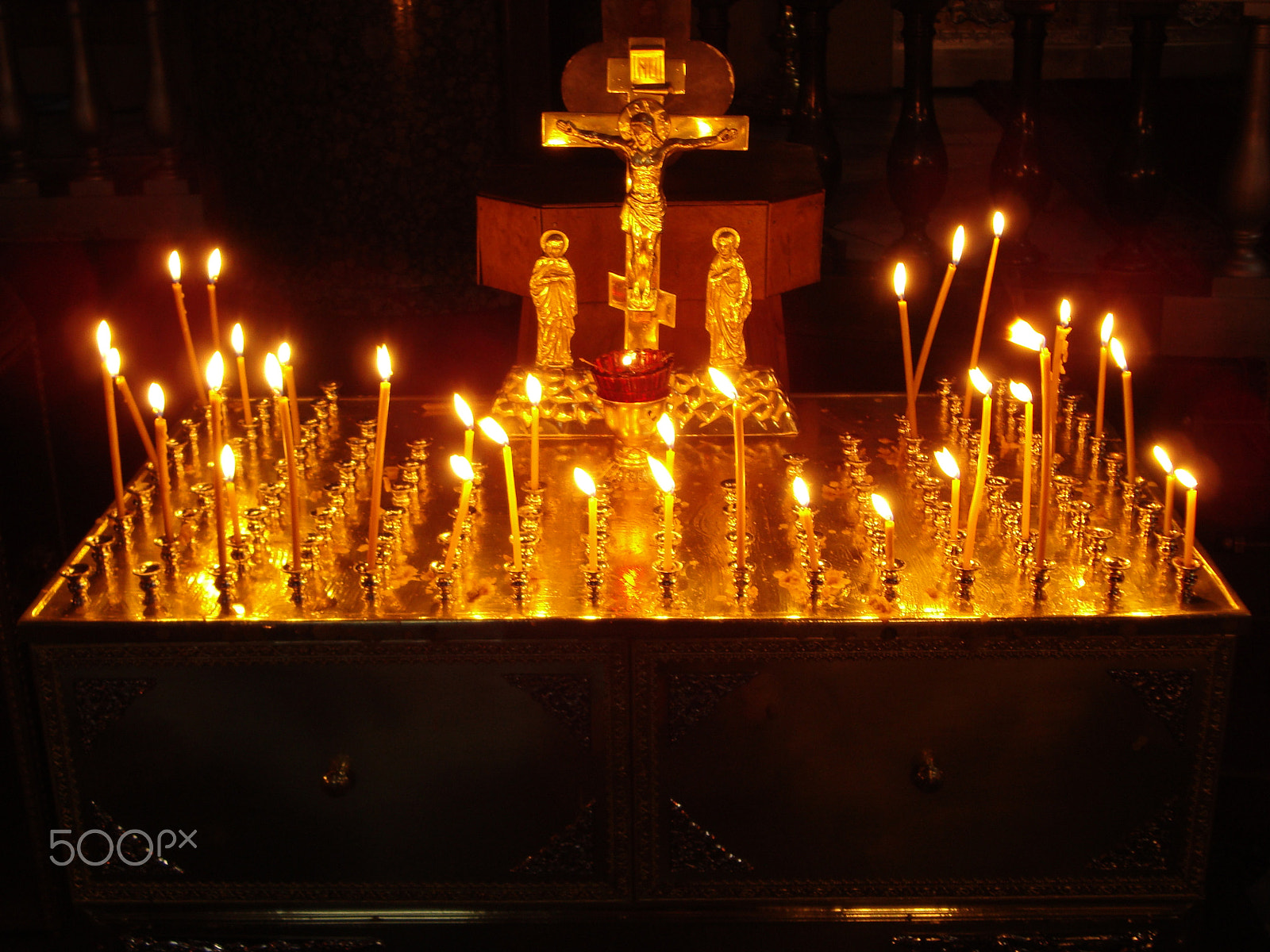 Sony Cyber-shot DSC-W110 sample photo. Candles before the crucifix photography