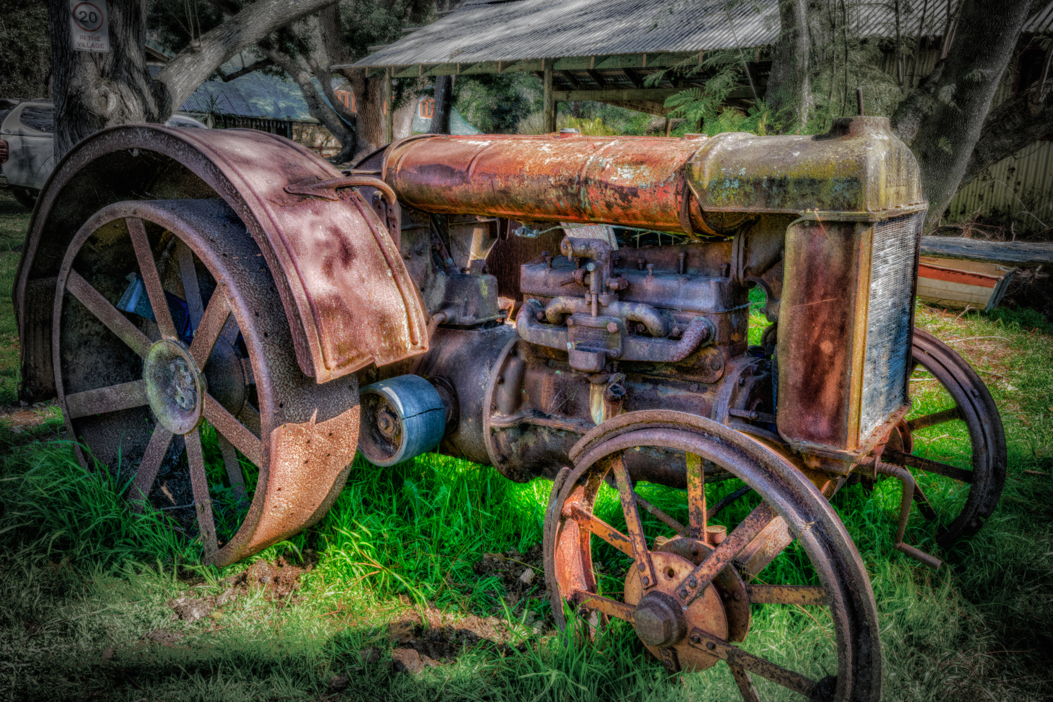 Sigma 10-20mm F4-5.6 EX DC HSM sample photo. Oldtractor photography