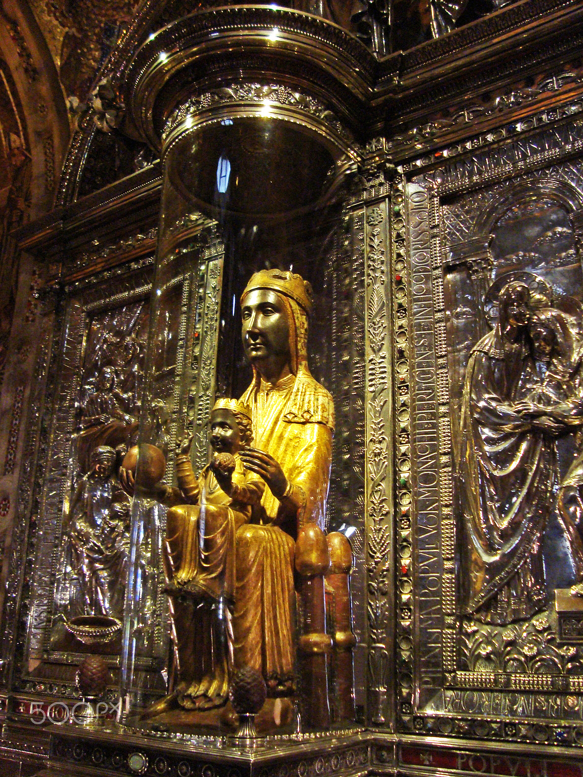 Sony Cyber-shot DSC-W110 sample photo. The black madonna of montserrat photography