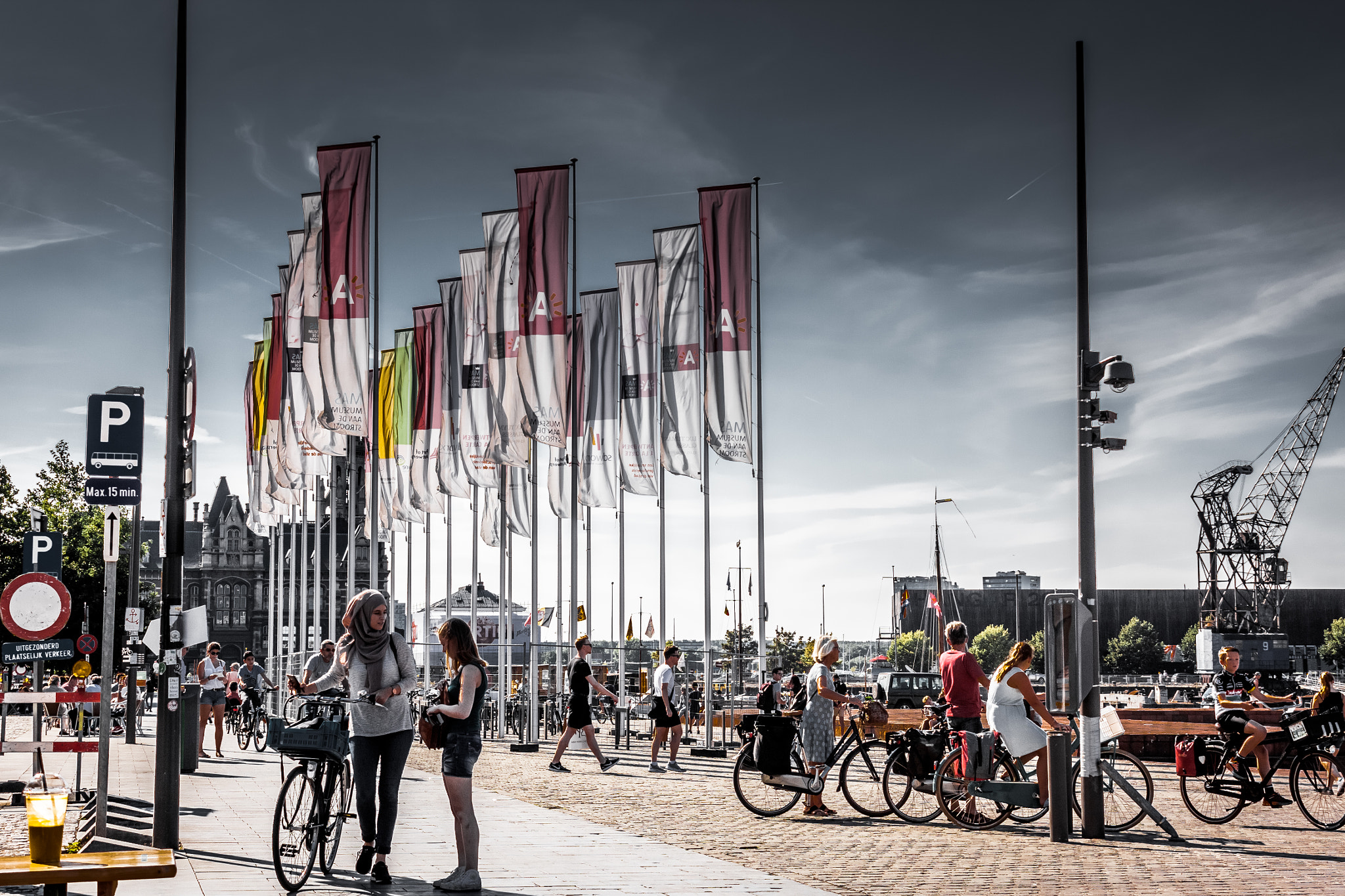 Canon EOS 500D (EOS Rebel T1i / EOS Kiss X3) sample photo. Antwerp harbor side photography