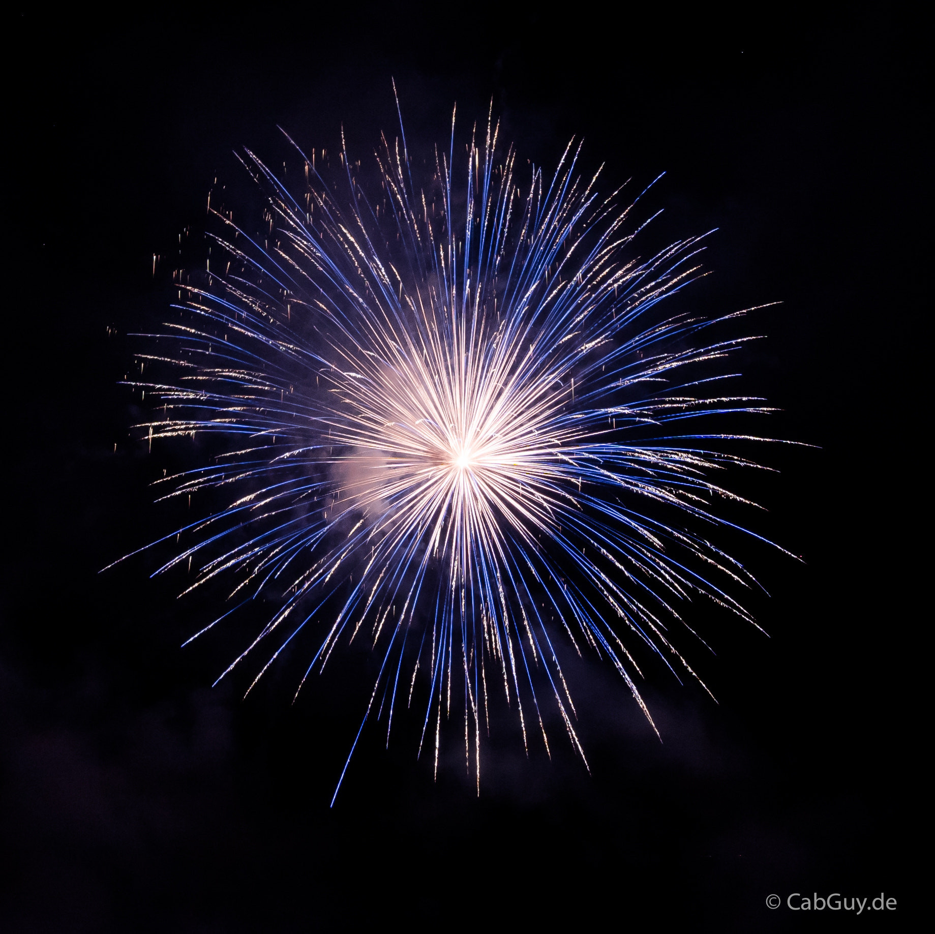 Sony ILCA-77M2 + Sigma 10-20mm F3.5 EX DC HSM sample photo. Fireflower photography