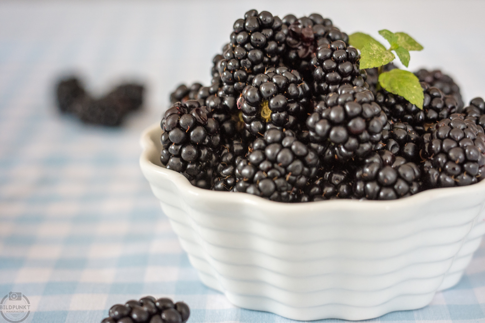 Nikon D7200 + Sigma 50mm F1.4 DG HSM Art sample photo. Just some blackberries photography
