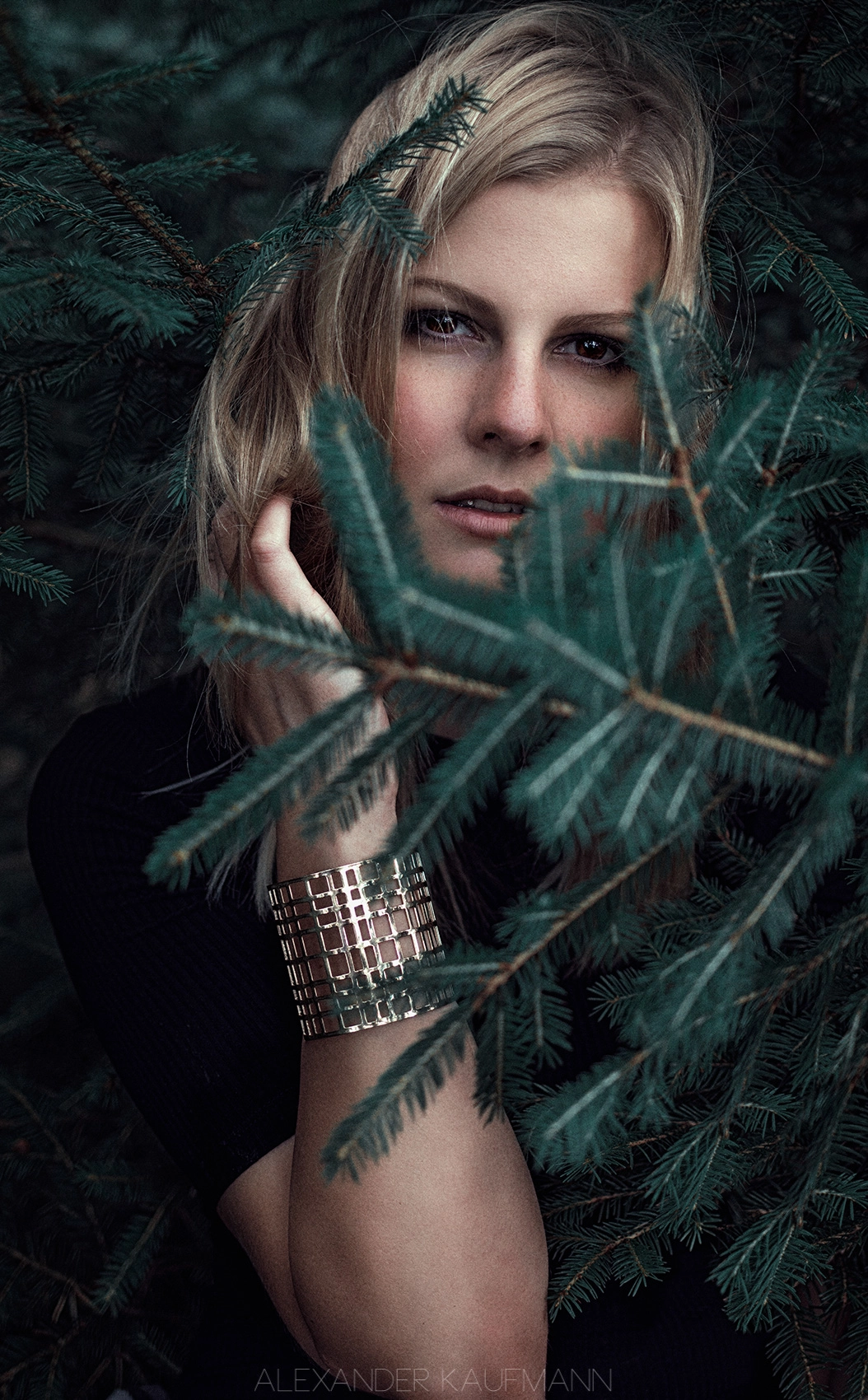 Canon EF 35mm F2 IS USM sample photo. *nina* photography