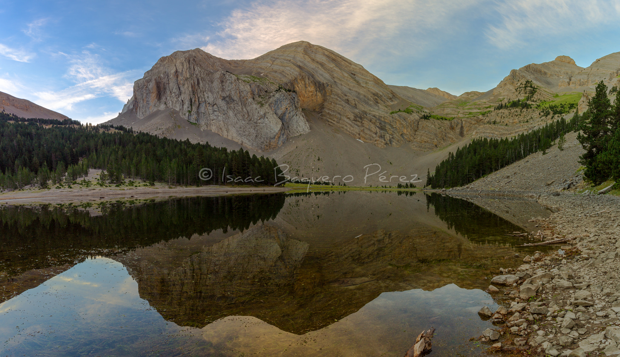 Canon EOS-1D Mark IV sample photo. Ibón de plan - lake plan photography