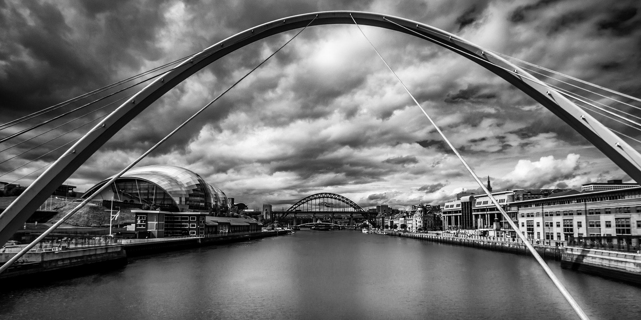 Sigma 10-20mm F3.5 EX DC HSM sample photo. The bridges photography