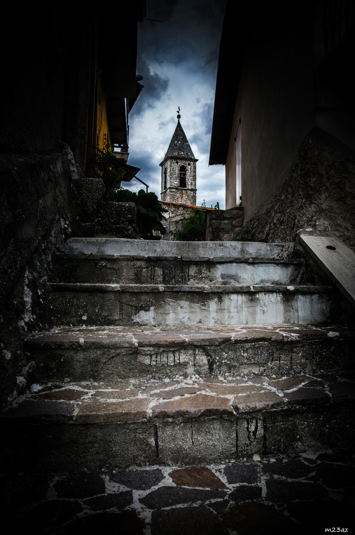 Sigma 17-70mm F2.8-4 DC Macro OS HSM | C sample photo. Collelongo street photography