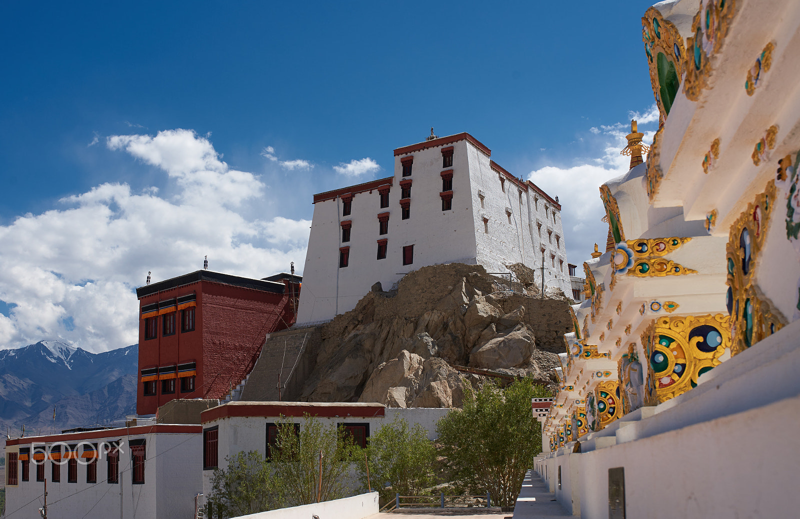 Sony a99 II + 35mm F1.4 sample photo. `thiksay gompa on a sunny day photography
