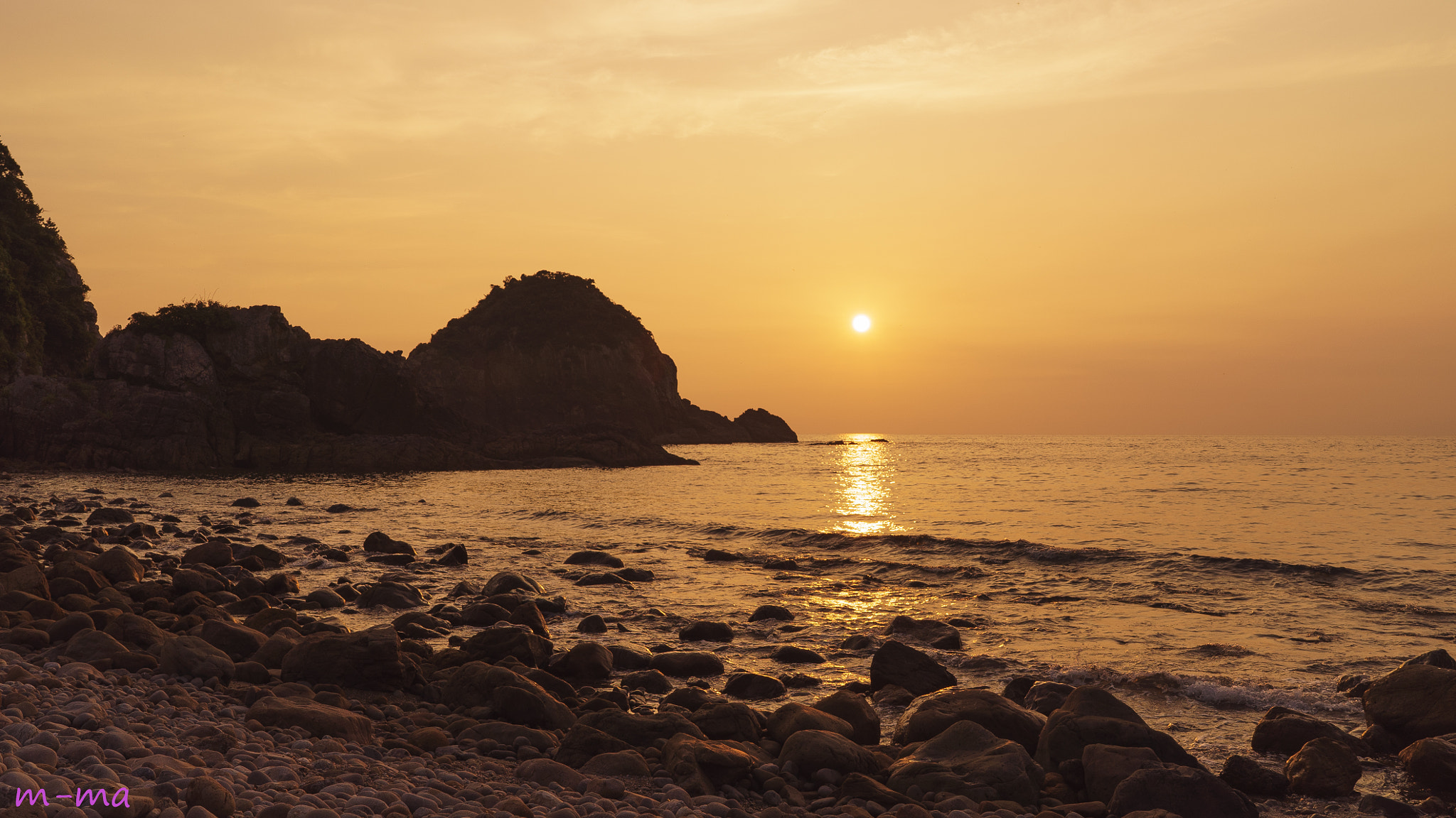 Sony a7S + Sony Distagon T* FE 35mm F1.4 ZA sample photo. Sunset of amakusa photography