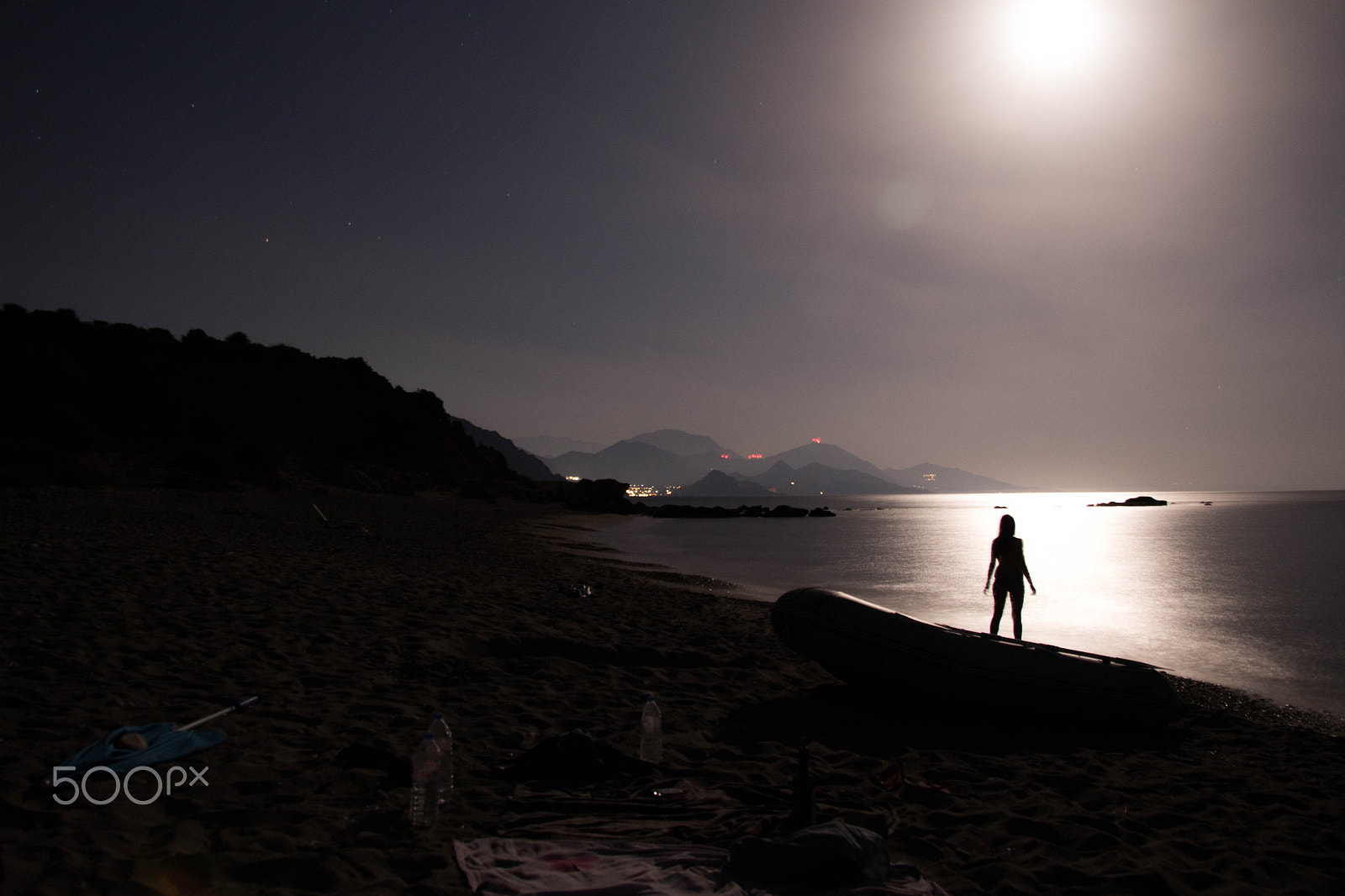 Canon EF-S 17-85mm F4-5.6 IS USM sample photo. Moonlight photography