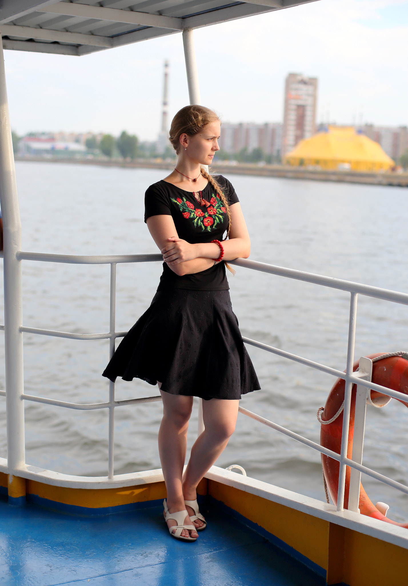 ZEISS Planar T* 50mm F1.4 sample photo. Girl on the ship photography