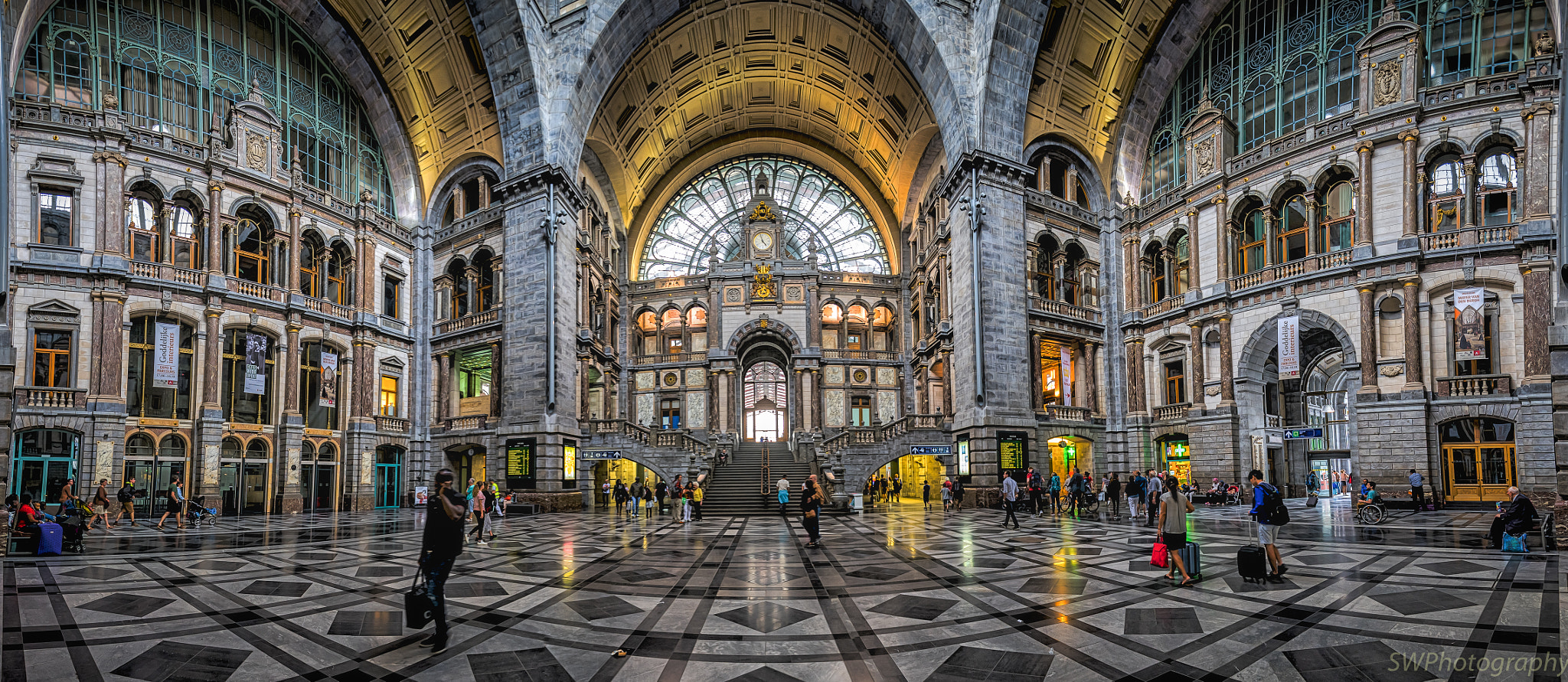 Sony a7 II + Canon EF 300mm f/2.8L sample photo. Antwerpen centraal pano photography