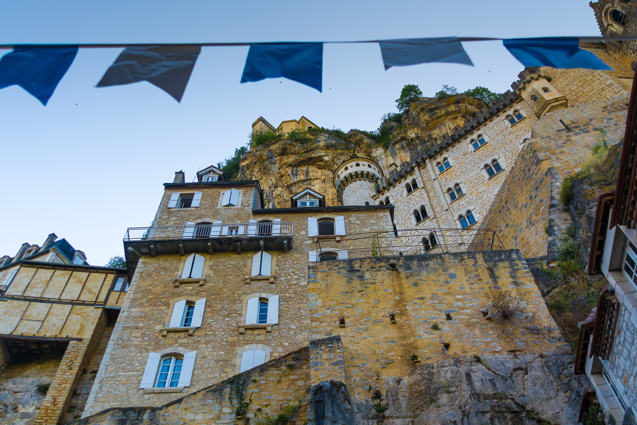 Sigma 18-200mm F3.5-6.3 DC OS HSM sample photo. Castle  photography