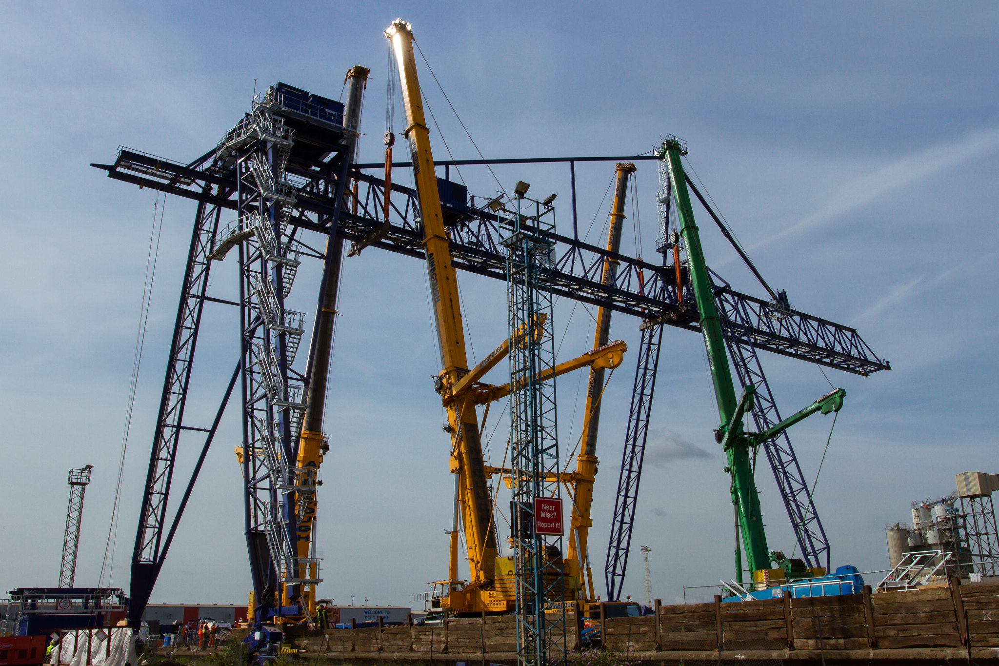 Sigma 18-35mm f/1.8 DC HSM sample photo. Tilbury- the lift photography