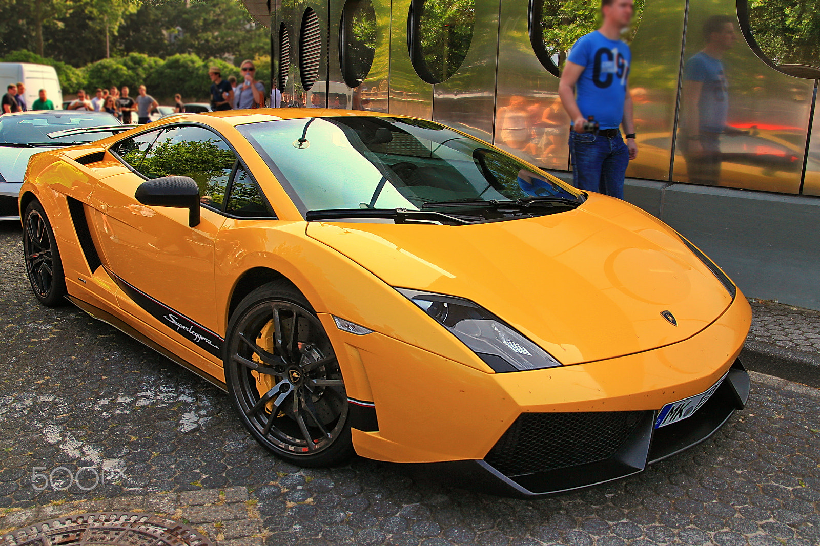 Sigma 17-70mm F2.8-4 DC Macro OS HSM sample photo. Cars & coffee sportscar-meeting düsseldorf, german photography