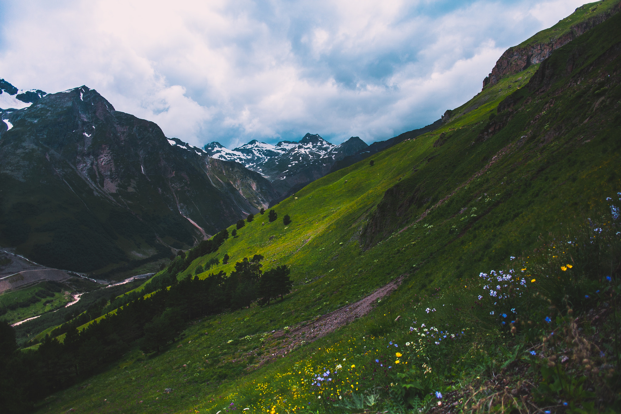 Canon EF 24mm F2.8 sample photo. Mountains photography