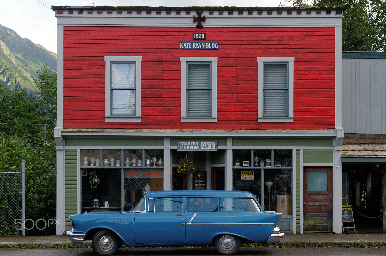 Nikon D300S sample photo. The old coffee shop photography