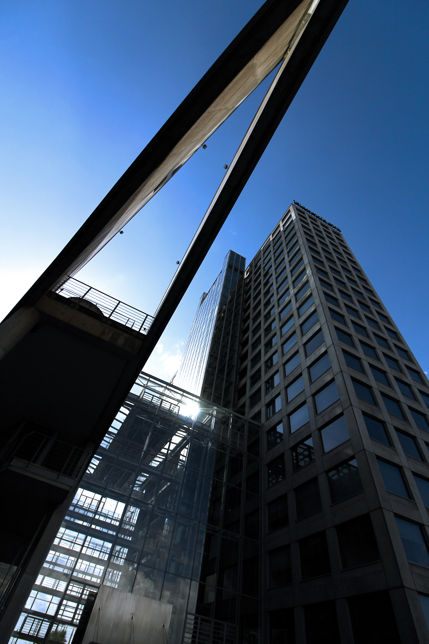 Canon EOS 1300D (EOS Rebel T6 / EOS Kiss X80) sample photo. The tower photography