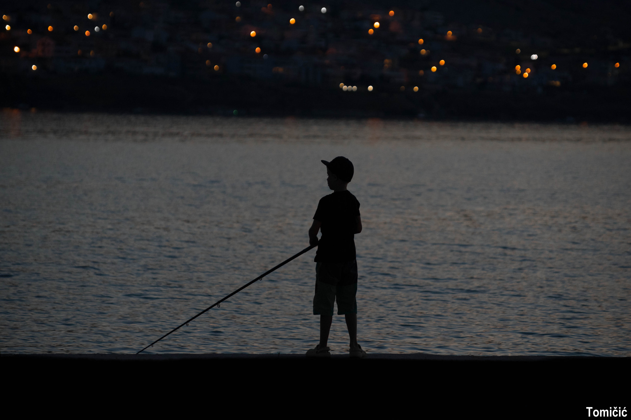 Pentax smc DA* 50-135mm F2.8 ED (IF) SDM sample photo. Fishing boy photography