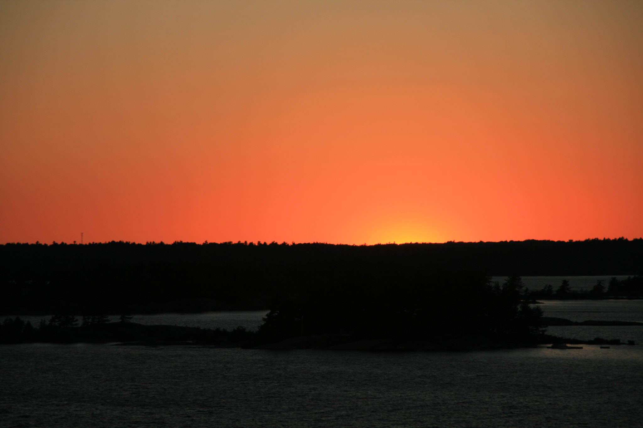 Sigma 18-125mm F3.8-5.6 DC OS HSM sample photo. Scenic sunset photography