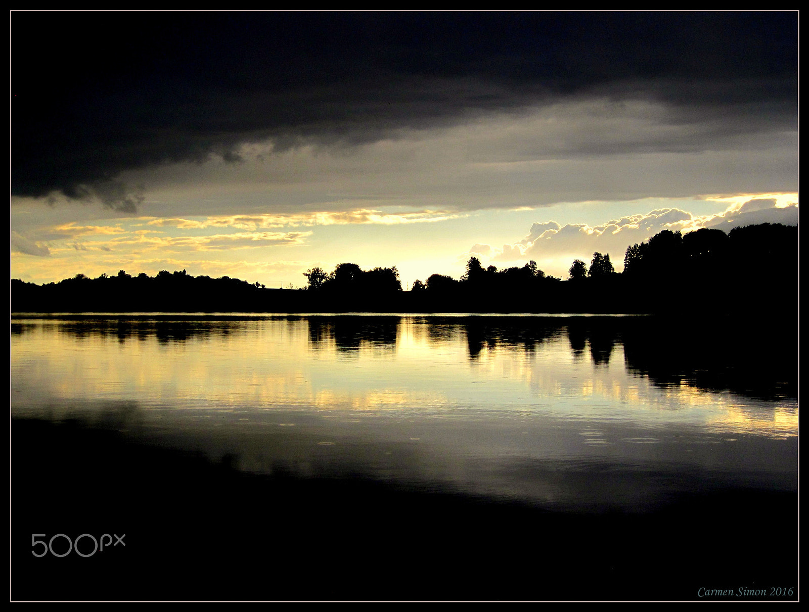Canon PowerShot SD1200 IS (Digital IXUS 95 IS / IXY Digital 110 IS) sample photo. The quiet before the storm photography