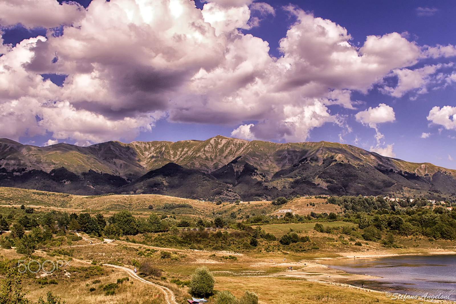 Canon EF 28-105mm f/3.5-4.5 USM sample photo. Landscape lake campotosto - italy photography