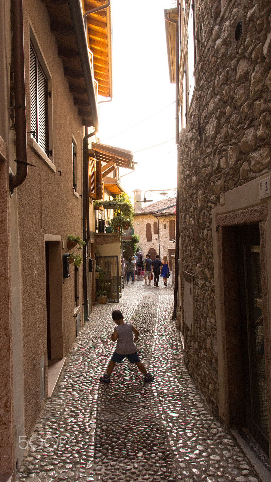 Sony SLT-A65 (SLT-A65V) + Tamron AF 28-105mm F4-5.6 [IF] sample photo. Streets of malcesine photography
