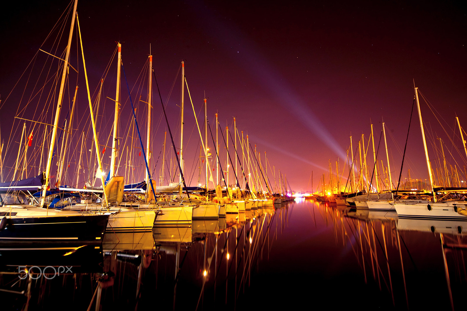 Canon EOS-1D Mark III sample photo. Yachts at a wharf photography