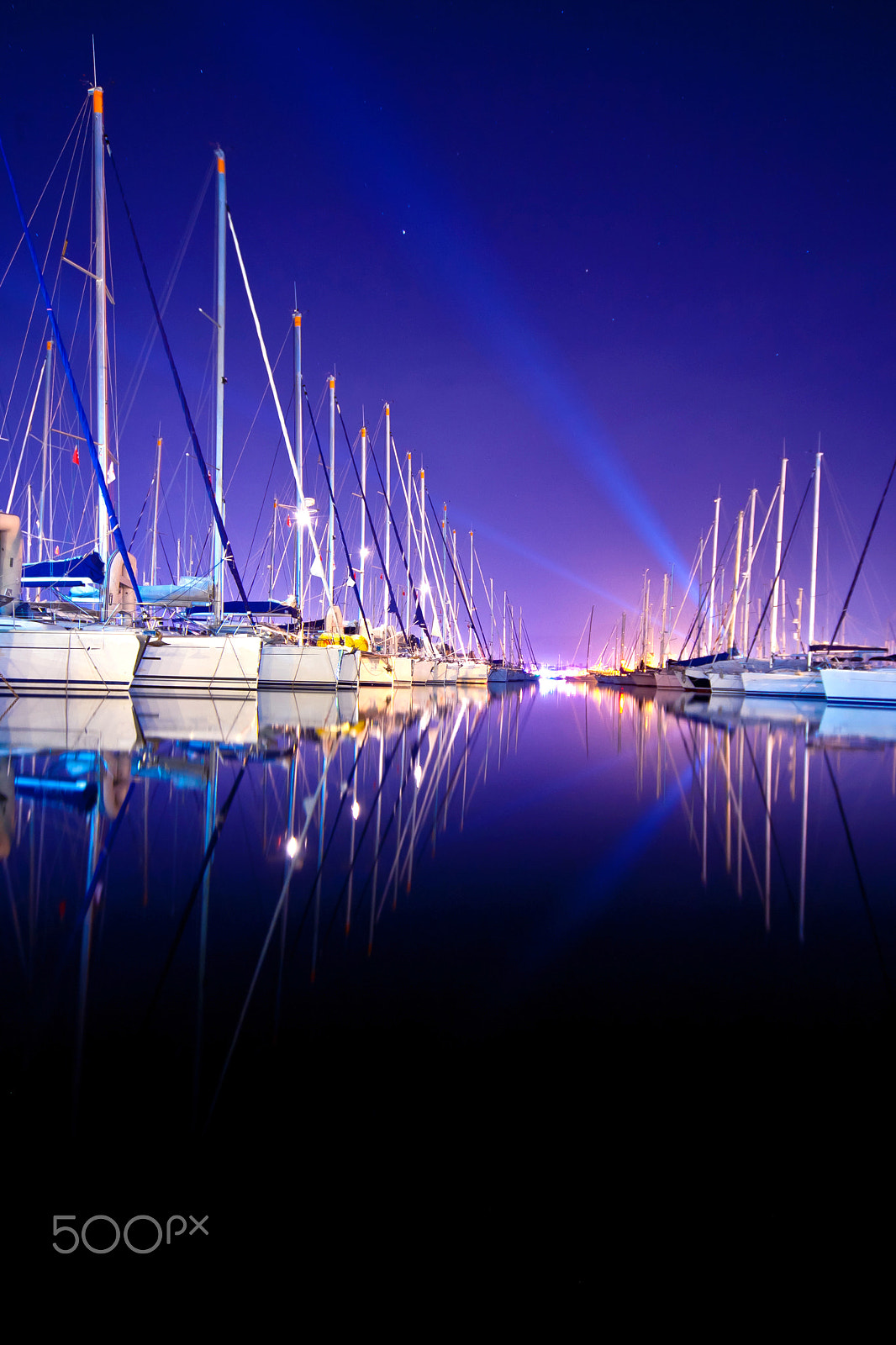 Canon EOS-1D Mark III sample photo. Yachts at a wharf photography
