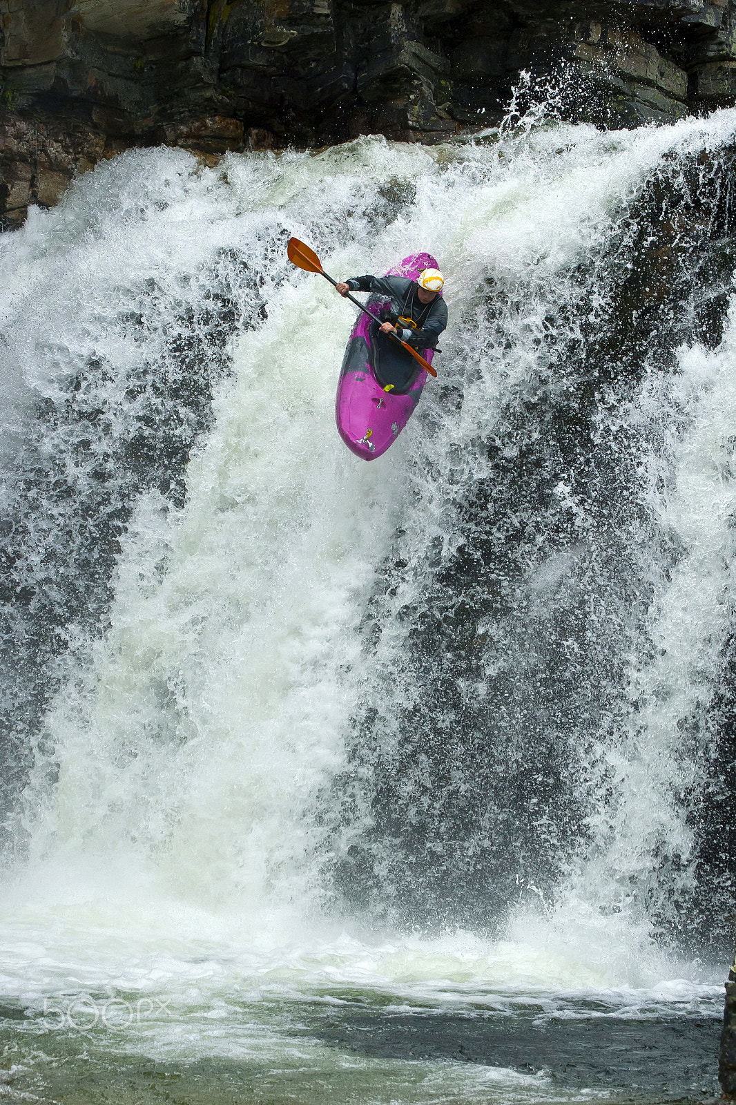 Canon EOS-1D Mark III sample photo. Kayaker in the waterfall photography