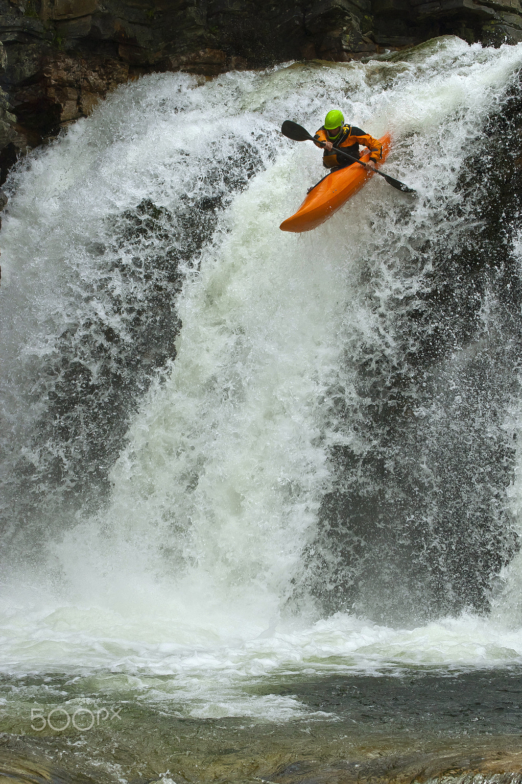 Canon EOS-1D Mark III sample photo. Jump from the waterfall photography