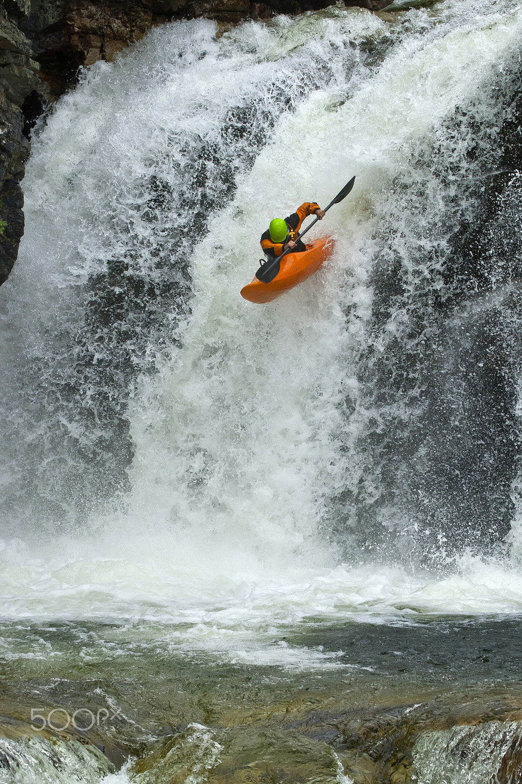 Canon EOS-1D Mark III sample photo. Jump from the waterfall photography