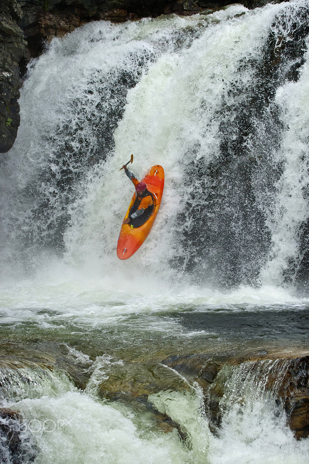 Canon EOS-1D Mark III sample photo. Kayaker in the waterfall photography