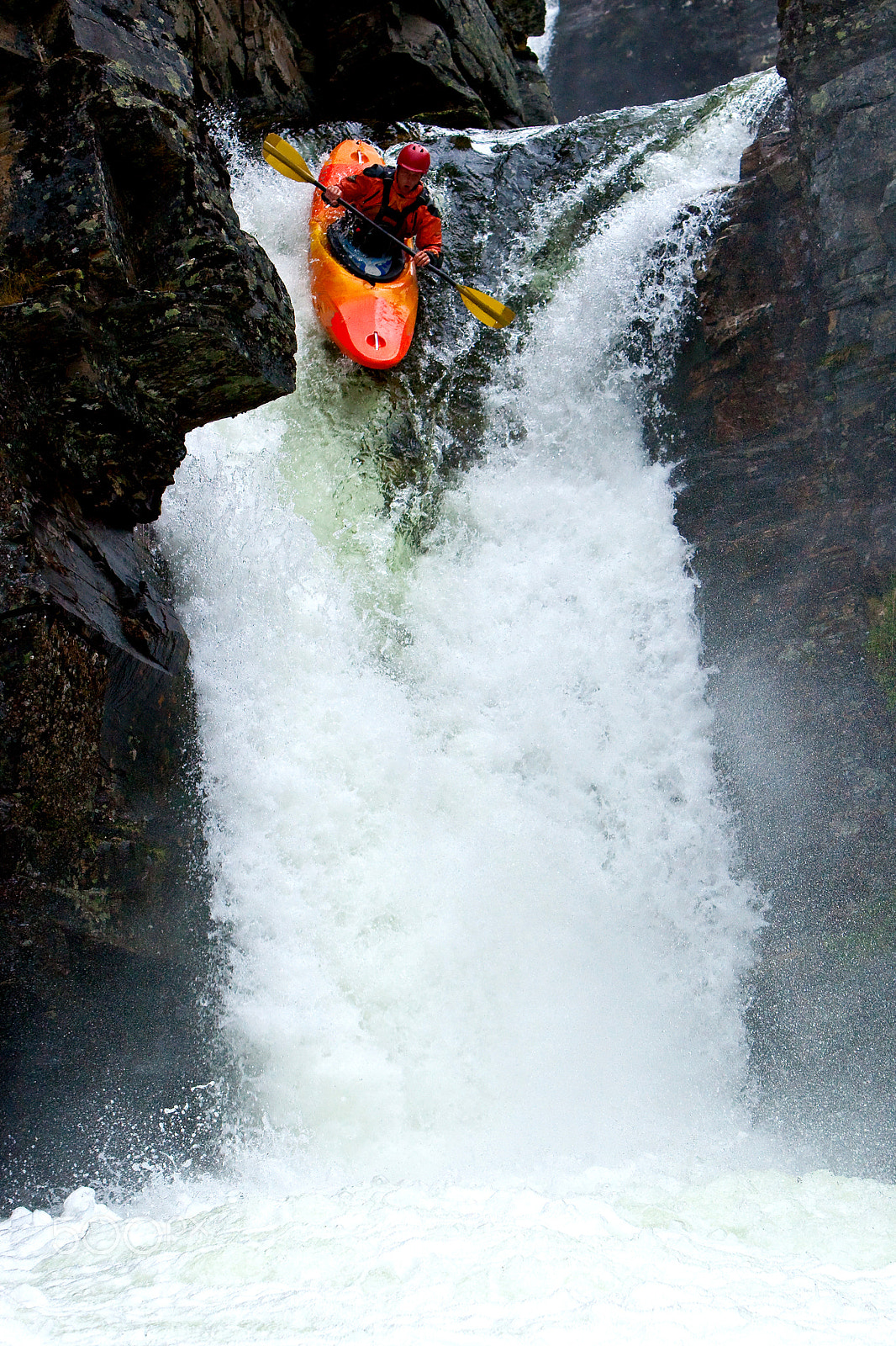 Canon EOS-1D Mark III sample photo. Waterfalls in norway photography