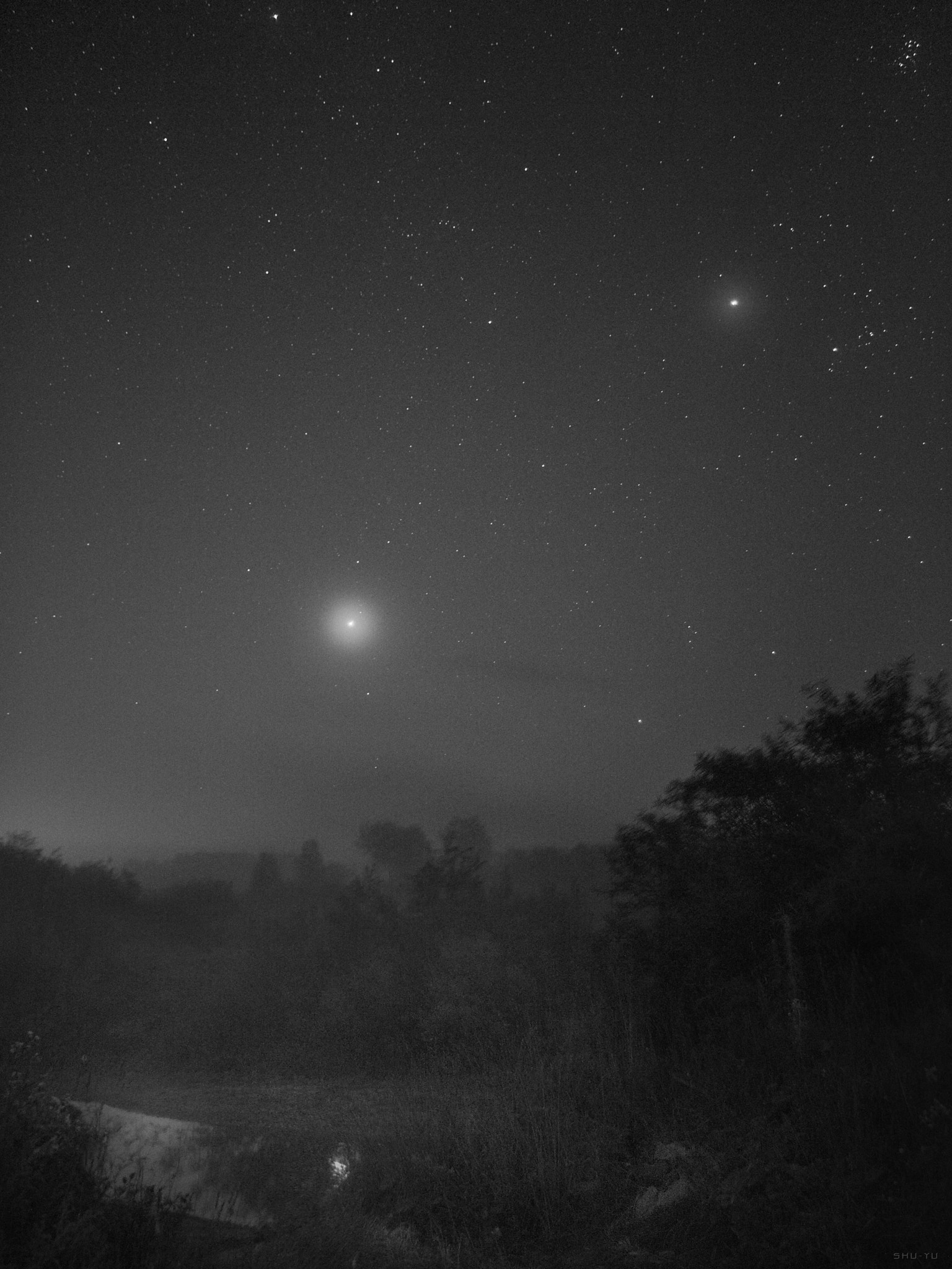 Canon EOS 450D (EOS Rebel XSi / EOS Kiss X2) + Canon EF-S 17-85mm F4-5.6 IS USM sample photo. Venus and jupiter in the misty dawn photography