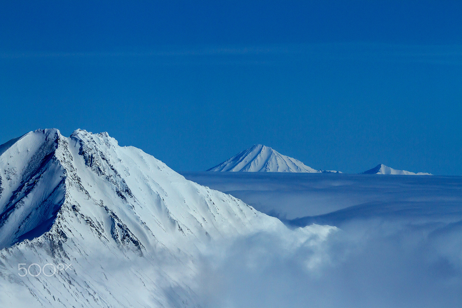 Canon EOS 7D + Canon EF 135mm F2L USM sample photo. Kamchatka mountain tops photography