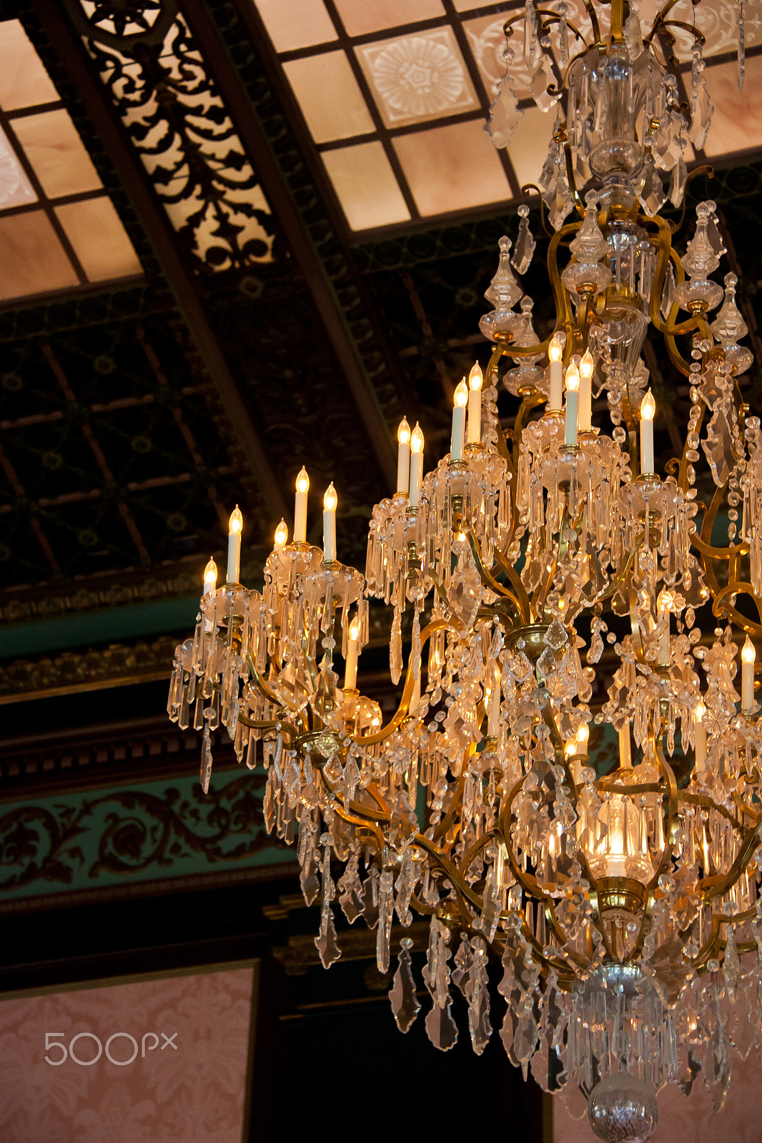 Canon EOS 450D (EOS Rebel XSi / EOS Kiss X2) sample photo. Chandelier photography