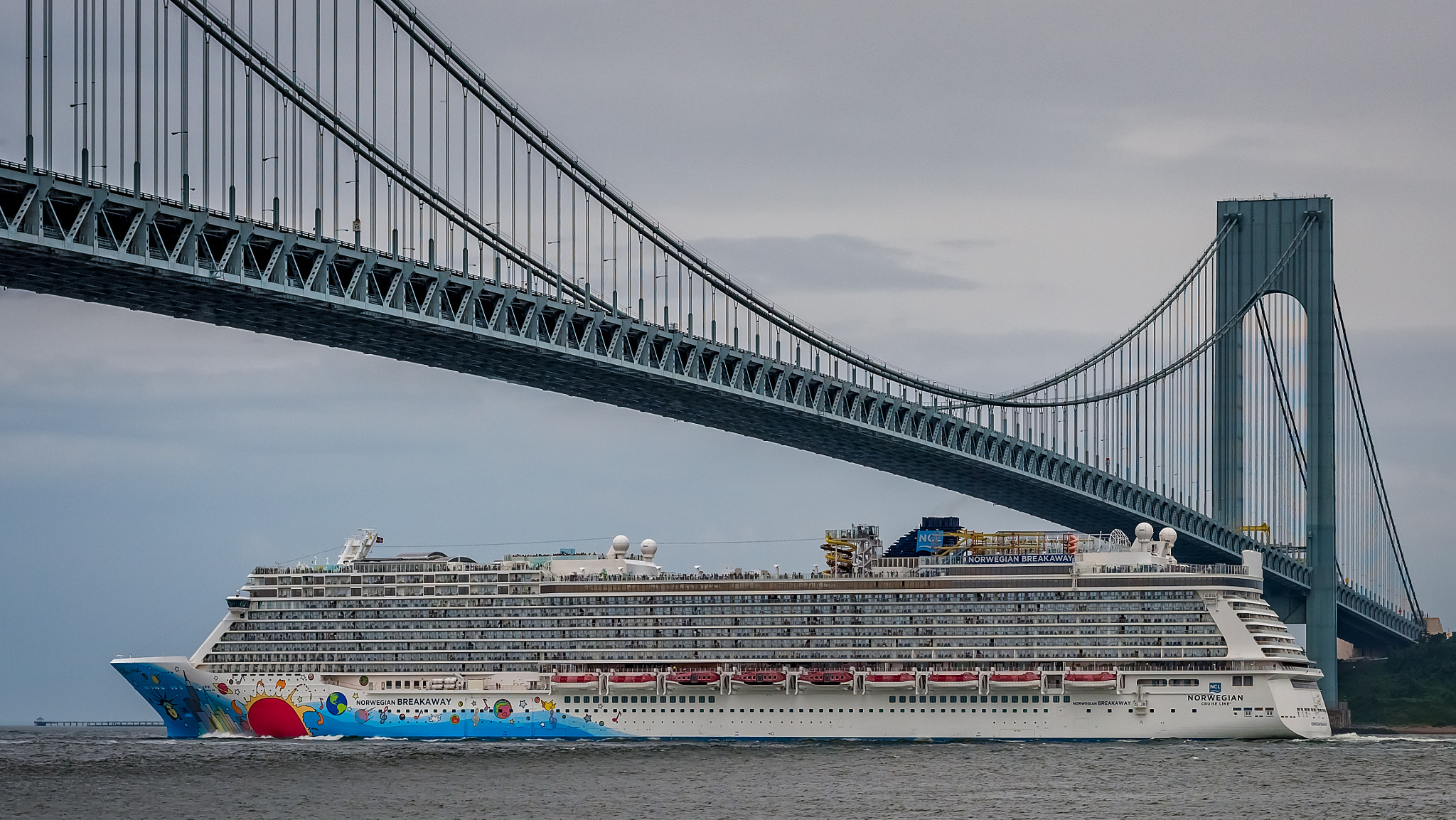 Nikon D810 + Nikon AF-S Nikkor 58mm F1.4G sample photo. Under the verrazzano bridge photography