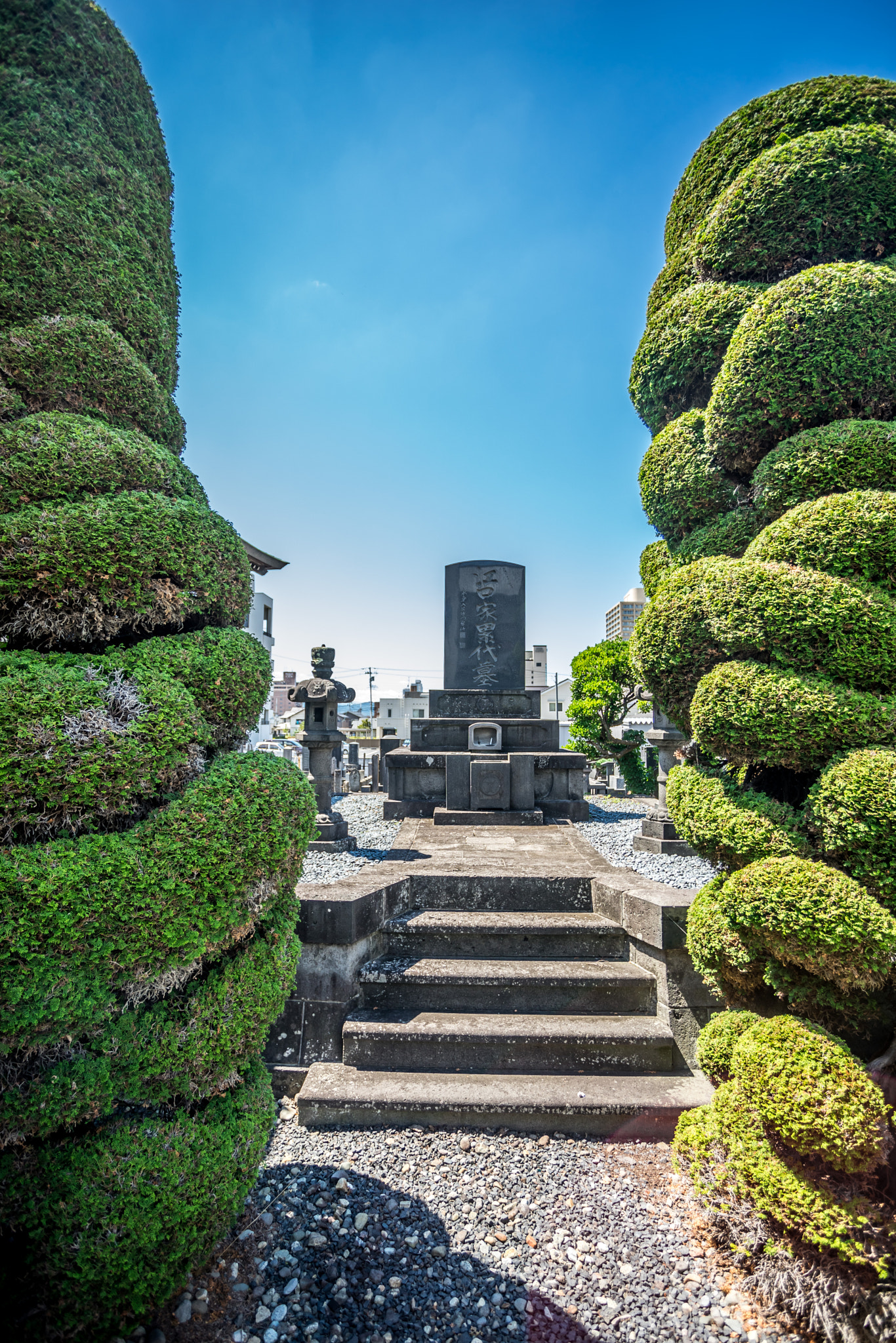 Sony a7 II + Canon EF 17-40mm F4L USM sample photo. Grave photography