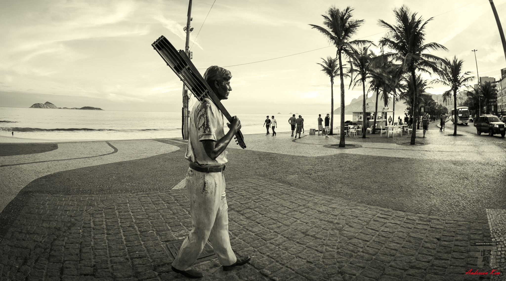 Nikon D7200 + Sigma 10mm F2.8 EX DC HSM Diagonal Fisheye sample photo. Estatua tom jobim photography