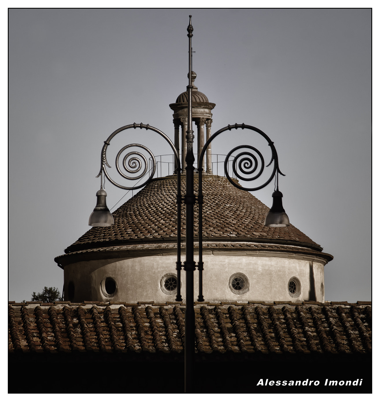 Sigma 28-200mm F3.5-5.6 Compact Aspherical Hyperzoom Macro sample photo. Lampione (santa croce) photography