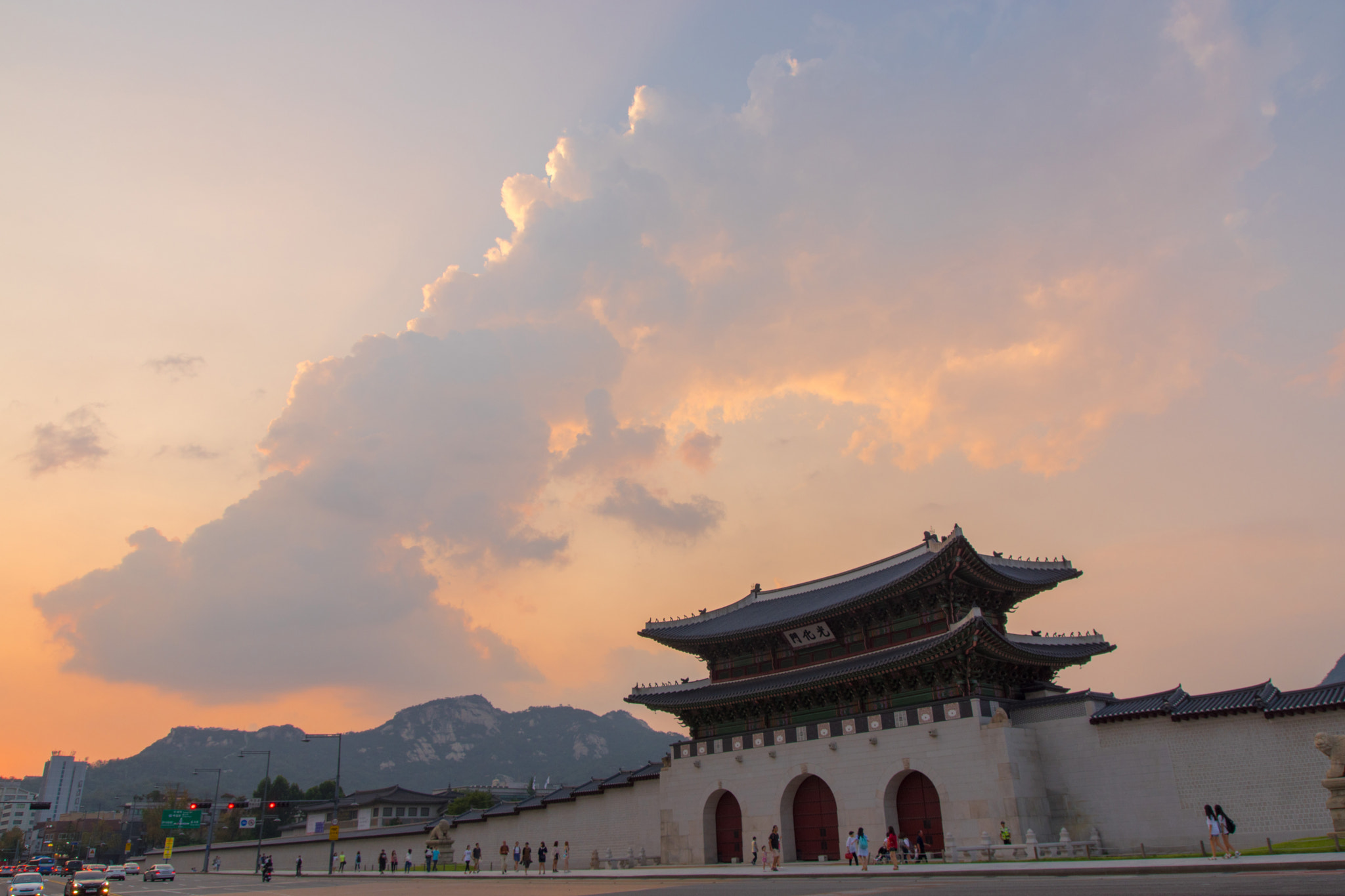Pentax K-3 II sample photo. Gwanghwamun gate photography
