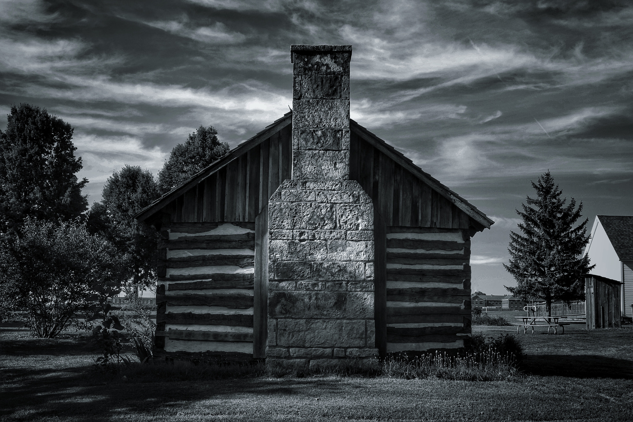 Tamron AF 28-200mm F3.8-5.6 XR Di Aspherical (IF) Macro sample photo. Old smoke house at the ray farm photography